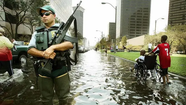 New Orleans'ta askerler