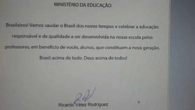 Carta do ministro da Educação a escolas