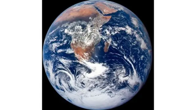 微信啟動頁面上的藍色地球,就是1972年12月7日阿波羅17號登月飛行中拍攝的。