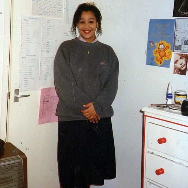 Naomi Jacobs adolescente. Ela teve um tipo rarofutebol tv ao vivoamnésia e, por causa disso, acreditava ter 15 anosfutebol tv ao vivoidade quando, na verdade, já tinha 32