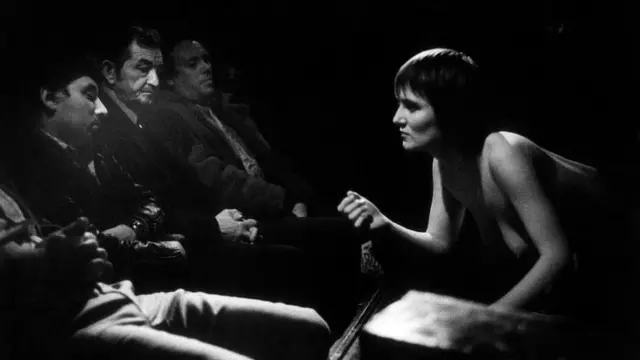 Тиш Мурта "Карен с клиентами в клубе Sunset Strip" из серии "Ночной Лондон"