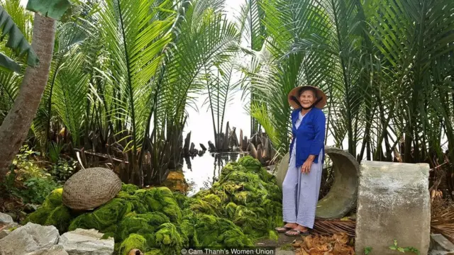 Dừa nước là loại cây duy nhất thuộc họ cọ thích nghi được ở môi trường nước mặn