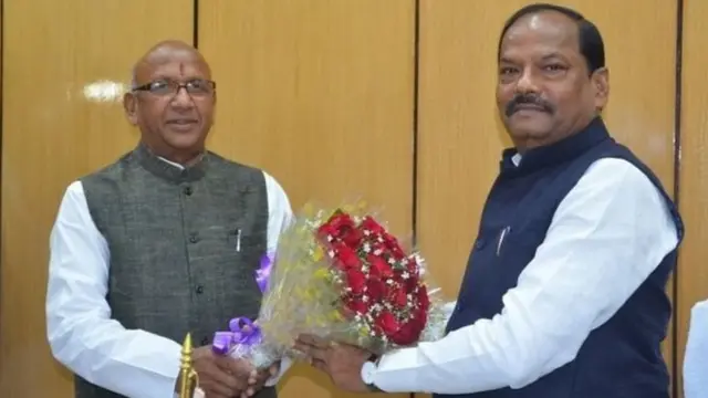 शरयू राय यांच्यासोबत रघुवर दास