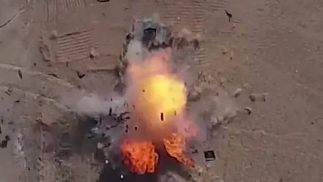 معركة غرب الموصل: القنابل "تسقط كالمطر" على الخط الأمامي