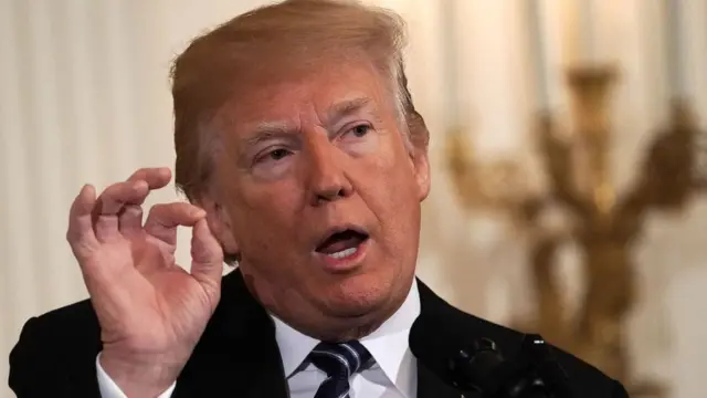 डोनल्ड ट्रंप