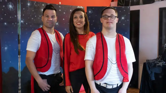 Omar Sauchuk, Nina Ávila y Alejandro Cuervo