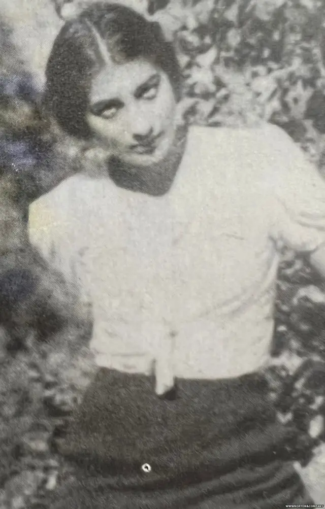 नूर इनायत