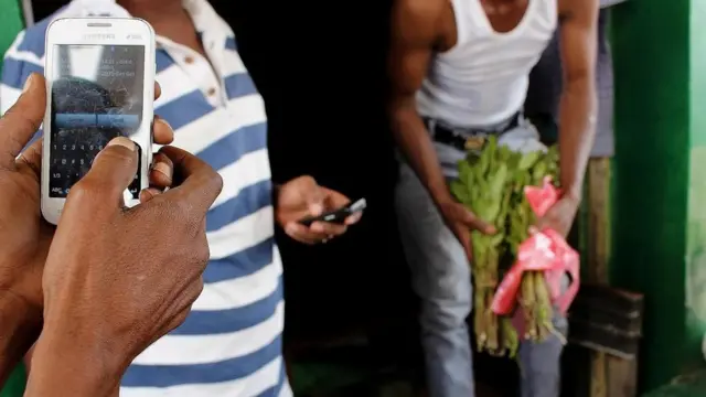 ሞባይል ገንዘብ ዝጥቀሙ ሰባት