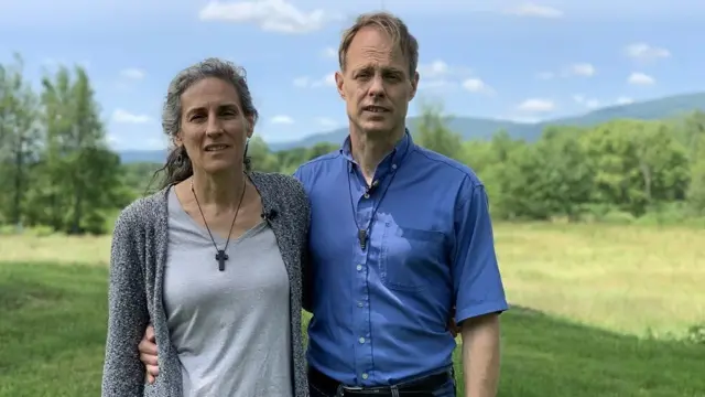 ናዲያ ሚሌሮን እና ባለቤቷ ሚካዔል ስቱሞ ልጃቸውን በኢትዮጵያ አየር መንገዱ አውሮፕላን አደጋ አጥተዋል