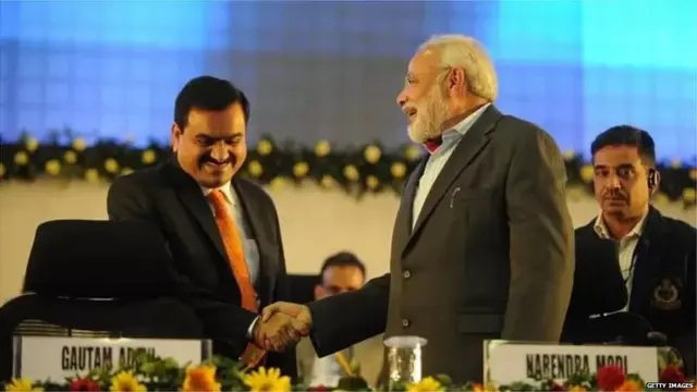 नरेंद्र मोदी आणि गौतम अदानी