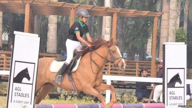 इंडिया को घुड़सवारी का शौक है