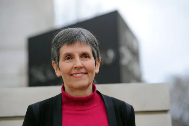 นางเครสซีดา ดิค