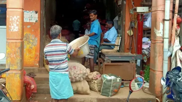 வெங்காயம் திருடியவர் சிக்கினார்