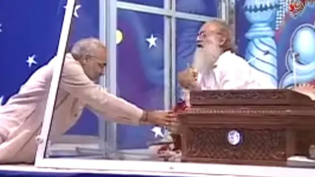 मोदी और आसाराम