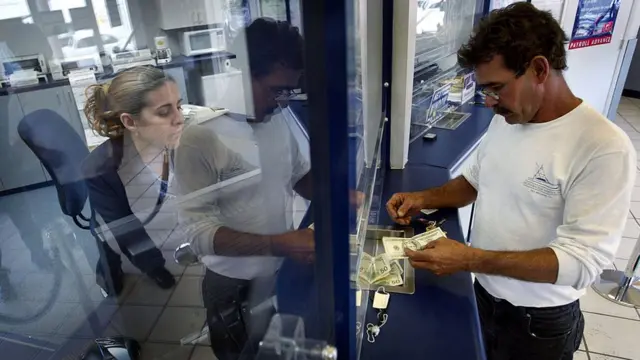 Una casa de cambios en Cuba.