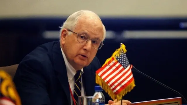 美国前驻华大使芮效俭