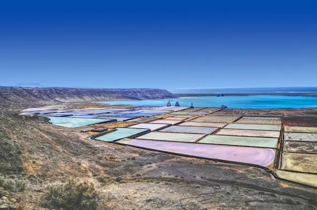 ملاحات لإنتاج ملح الطعام