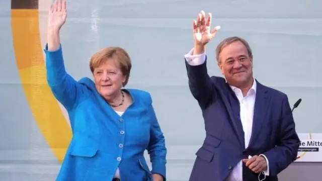 Angela Merkel e Armin Laschet