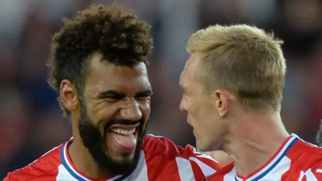 "C'est sympa de se retrouver ici, en Angleterre", affirme Choupo-Moting.