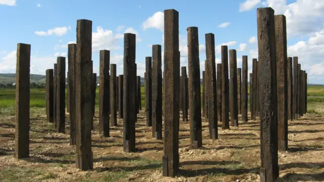 "Сад" - памятник Хаима Сокола узникам лагерей