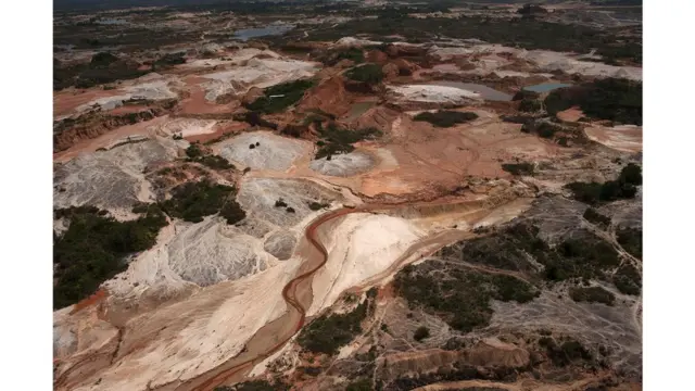 Vista de la zona de extracción de oro en el norteño departamento de Antioquia.