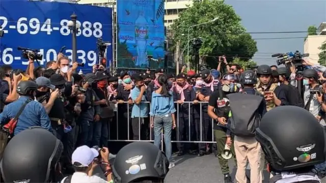 ลูกเกด-ชลธิชา ไม่อยากให้มองว่าบทบาทตัวเจรจาเกิดจากความเป็นผู้หญิง ซึ่งทำให้ดูอ่อนนุ่มในการพูดคุย