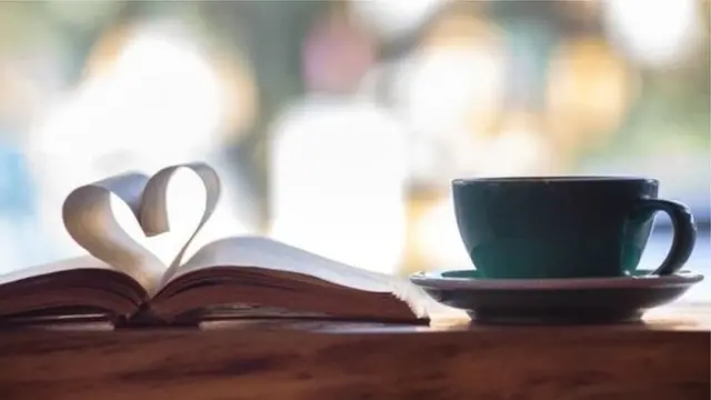 বই পড়া মানসিক চাপ কমাতে সহায়তা করতে পারে