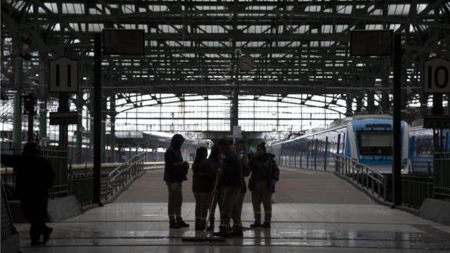 General view of Constitucion railway station during the massive energy blackout in Argentina on June 16, 2019