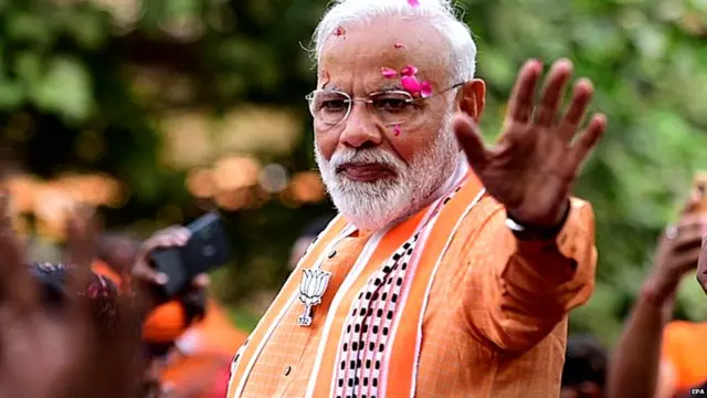 नरेंद्र मोदी