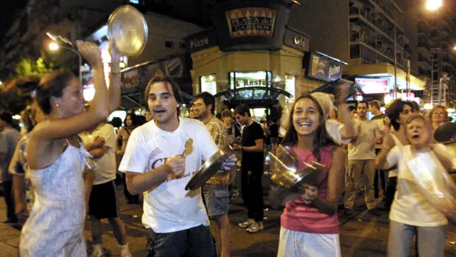 Cacerolazo en Argentina 2001