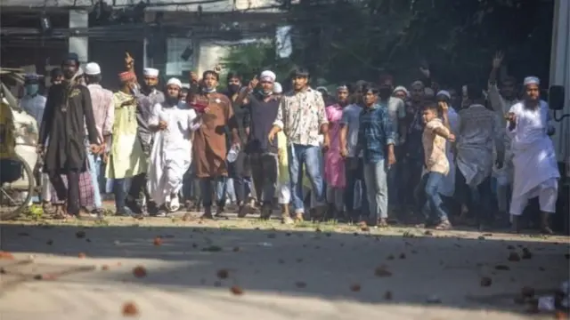 బంగ్లాదేశ్లో హింస