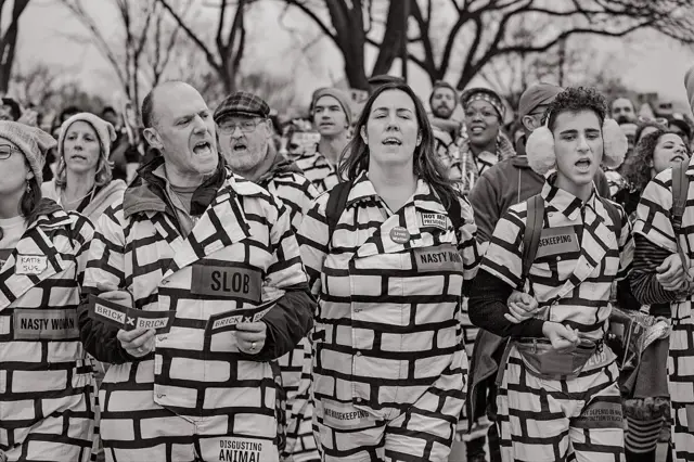 "The wall / El muro", Washington D.C., 2017. [Manifestaciones a propósito de la toma de posesión de Donald Trump].