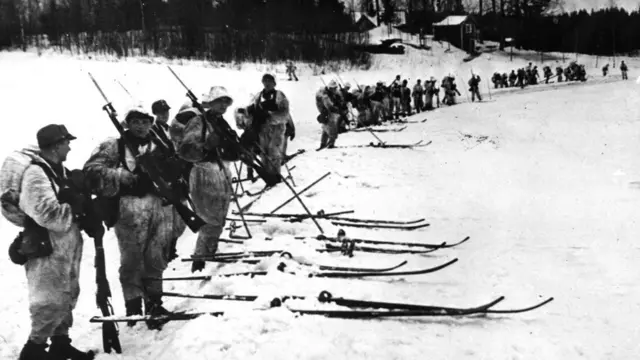 القوات الفنلندية تستعد لمواجهة القوات الروسية إبان "حرب الشتاء"