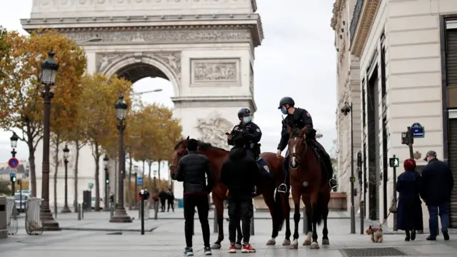 Полиция в Париже