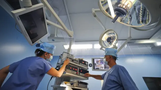 Kremlevskie mediki ežegodno ezdяt v komandirovki, no v 2020 godu oni načali proishoditь čaщe