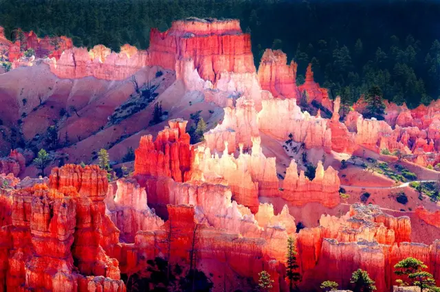 صورة في متنزه كانون الوطني في ولاية يوتا