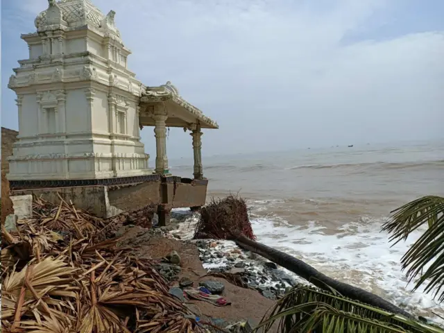 నివర్ తుపాను