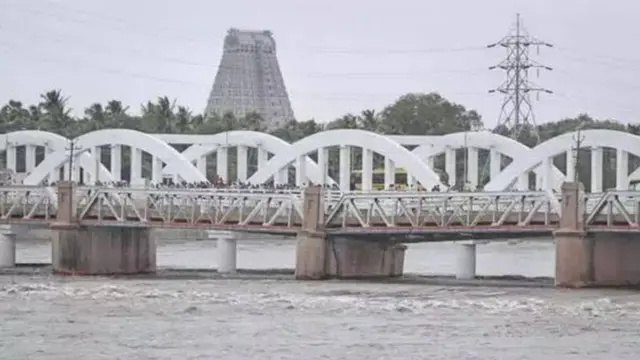 கொள்ளிடம் இரும்புப் பாலத்தை இடிப்பதற்கு வலுக்கும் எதிர்ப்பு