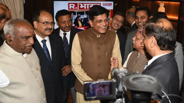 बजट 2019, इनकम टैक्स स्लैब, पीयूष गोयल, अंतरिम बजट, Budget 2019, Income tax sops, interim budget, लोकसभा चुनाव 2019, Budget2019, BudgetSession2019, Piyush Goyal, Finance Minister