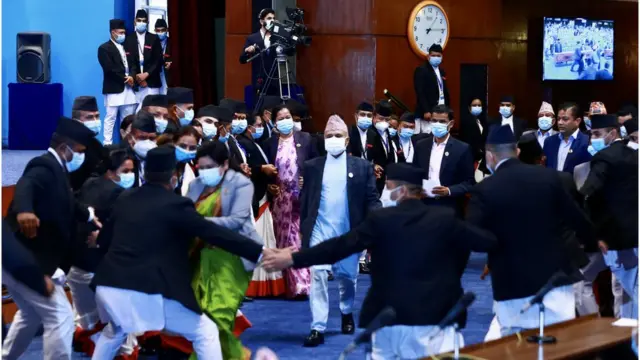 संसद् बैठकमा एमाले अवरोध