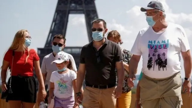 په ځينو اروپايي هېوادونو کې هم د کورونا د مثبتو پېښو کچه لوړه شوې ده.