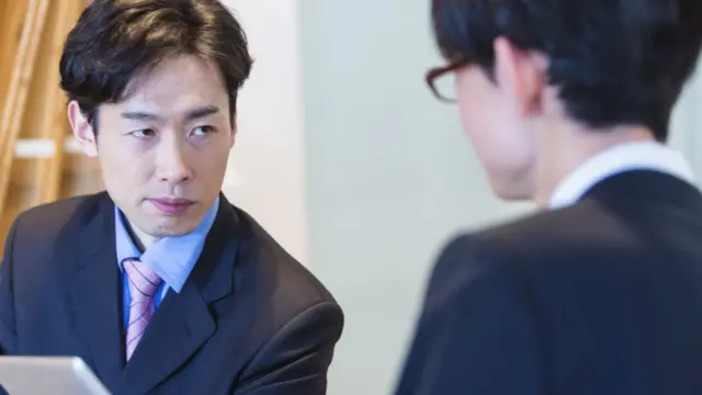 Trabajadores en Japón.