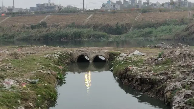 बुराड़ी नाला