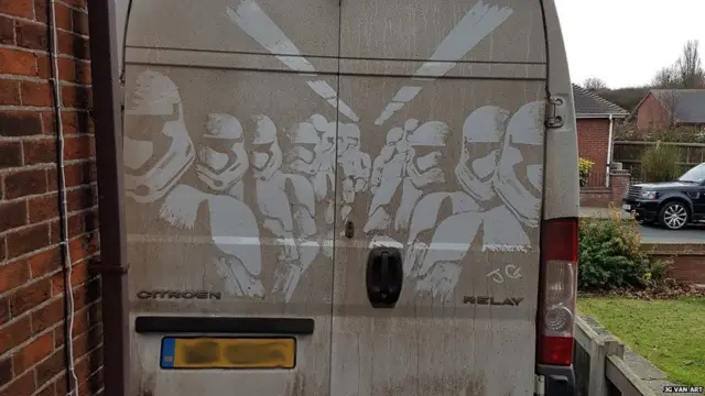 Штурмовики из "Зведных войн" на фургоне