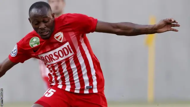 Patrick Mevoungou en action lors de son passage au club Hongrois Diósgyőri VTK