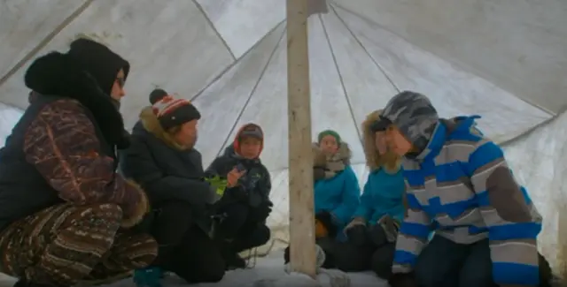 Меґґі Макдонелл с