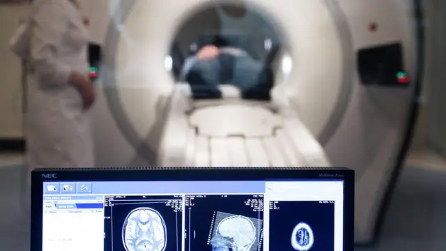 аппарат МРТ