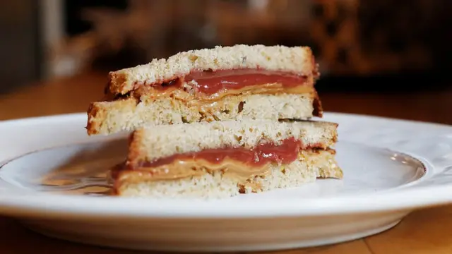 땅콩버터 샌드위치