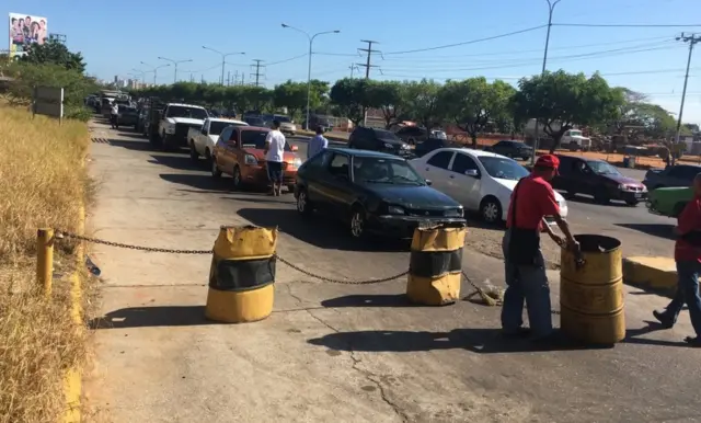Gasolinera cerrada. (Foto: Gustavo Ocando Alex)