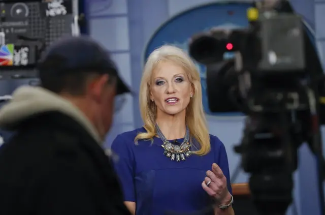 白宫顾问凯利安·康维星期二表示，"最终，误导副总统之事使情况难以为继"。